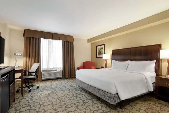 Room 2 of 39