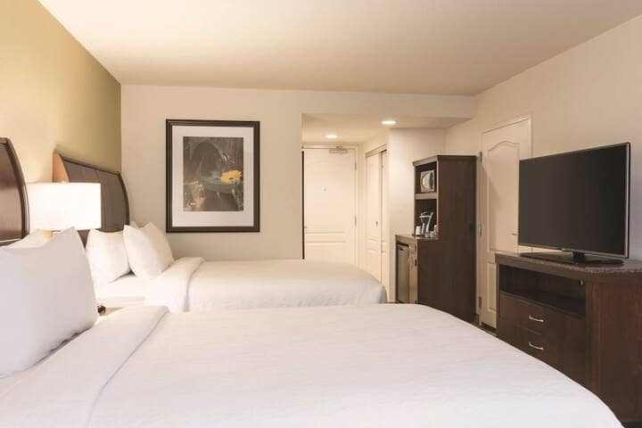 Room 5 of 39