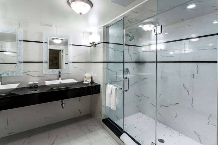 Bathroom shower