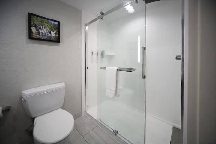 Bathroom shower