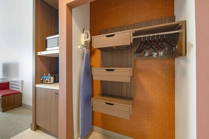 Room 8 of 31