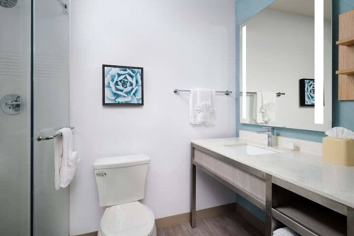 Room 16 of 29