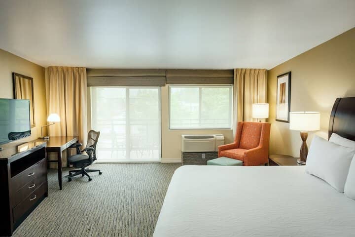 Room 8 of 49