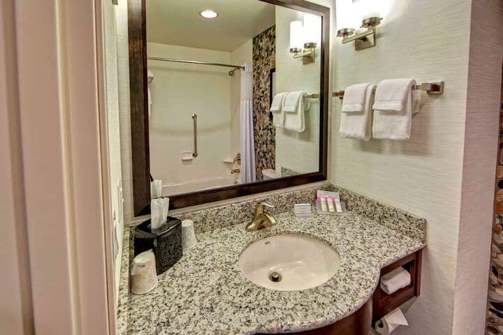 Room 14 of 29
