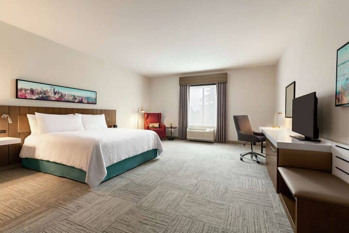 Room 6 of 32