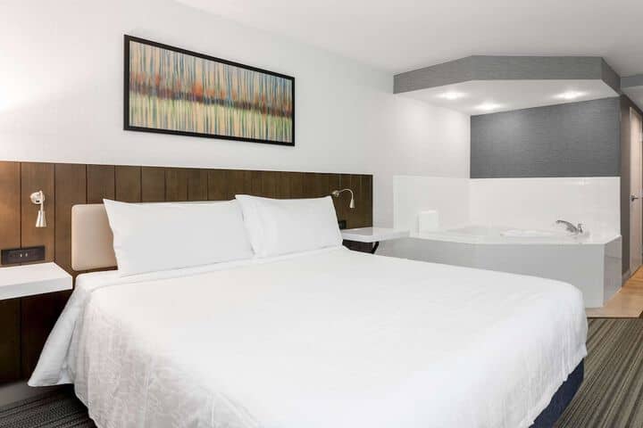 Room 14 of 53