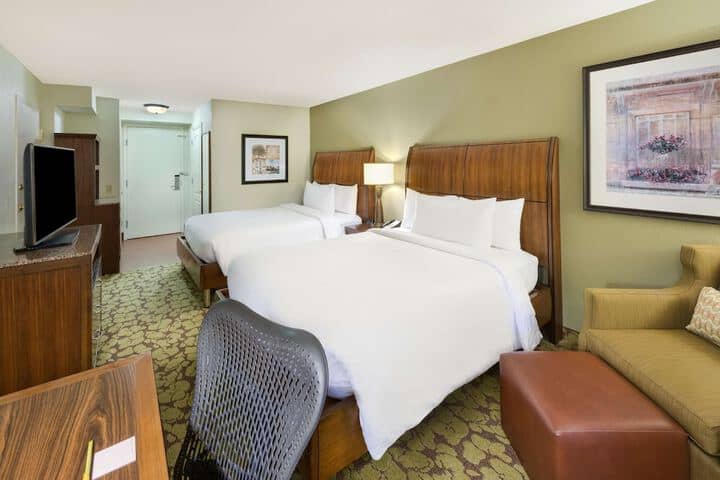 Room 12 of 50