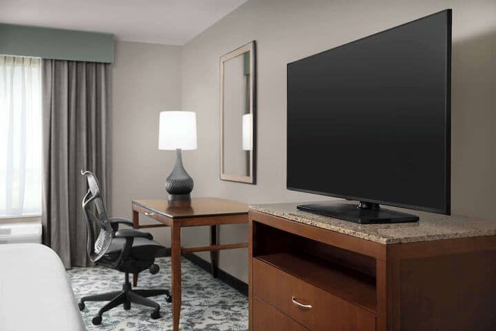Room 16 of 34
