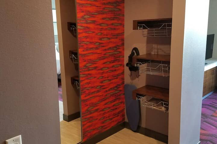 Room 7 of 63