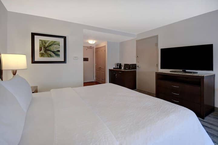 Room 21 of 49