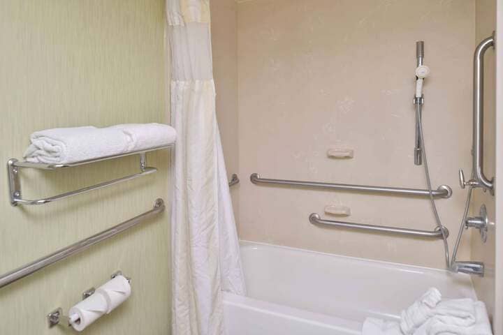 Room 40 of 62