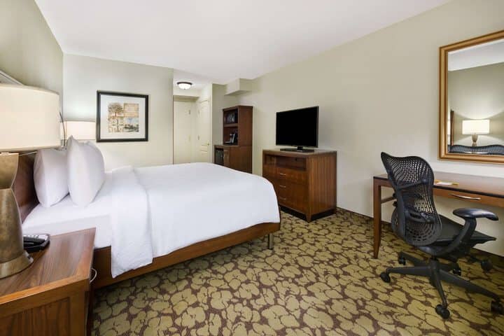 Room 9 of 50