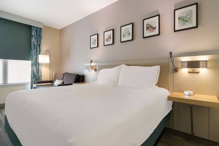 Room 10 of 55