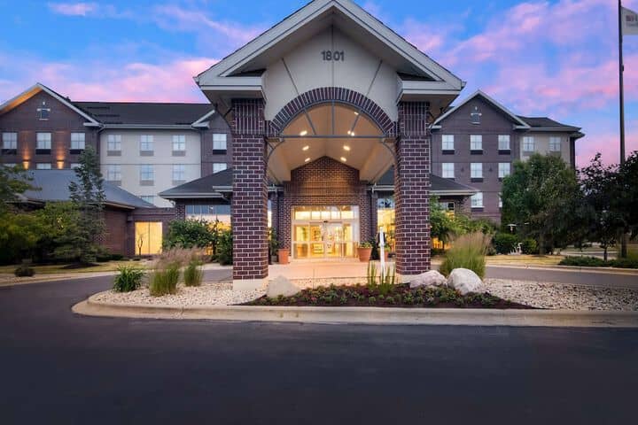 Hotel 53 of 55