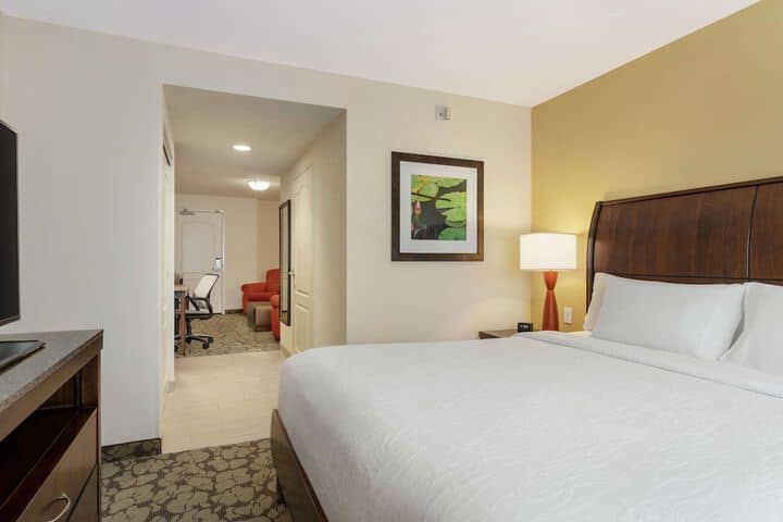 Room 4 of 39