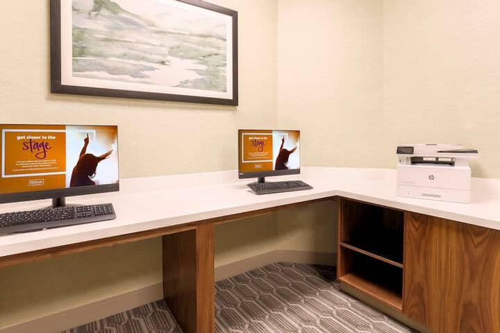 Business Center 50 of 53