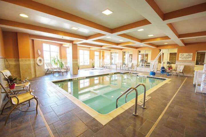 Pool 33 of 85
