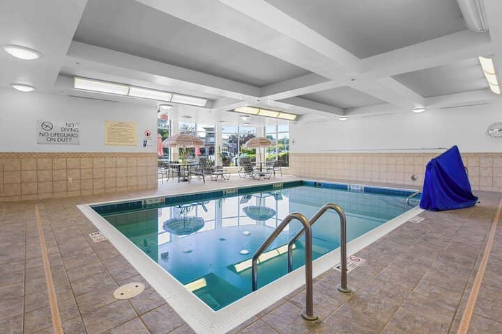 Pool 15 of 45