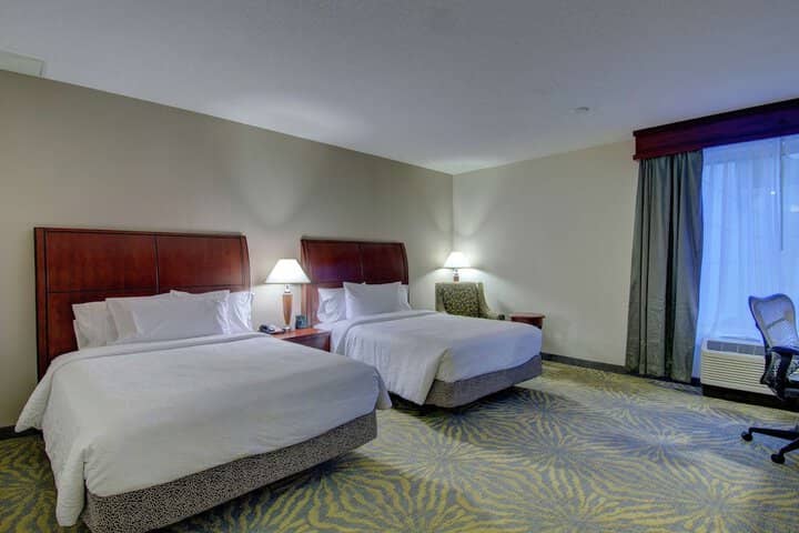 Room 22 of 65