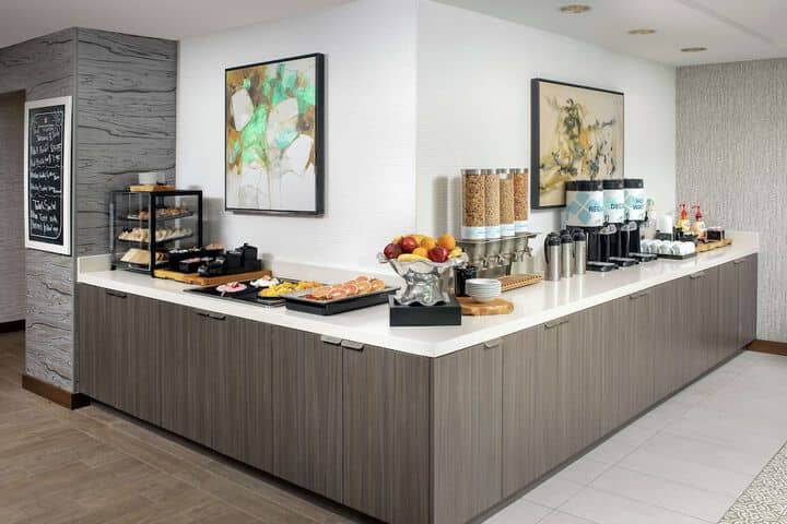 Breakfast buffet