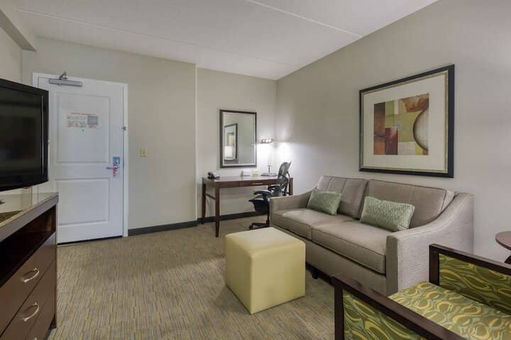 Room 15 of 82