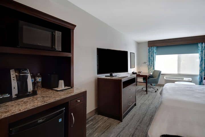 Room 13 of 49