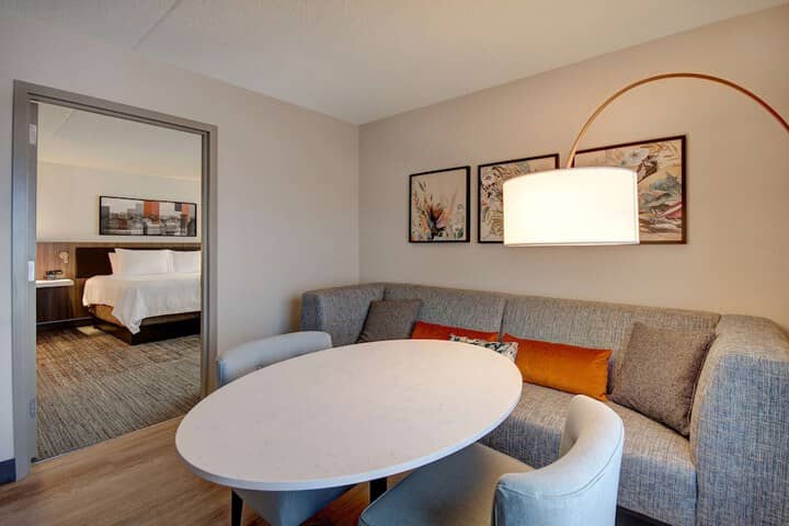 Room 41 of 104