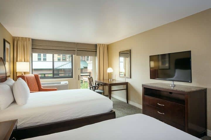 Room 15 of 49