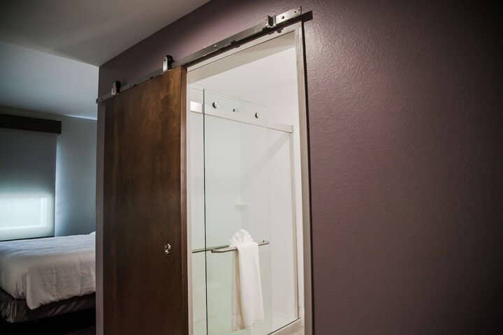Room 14 of 63
