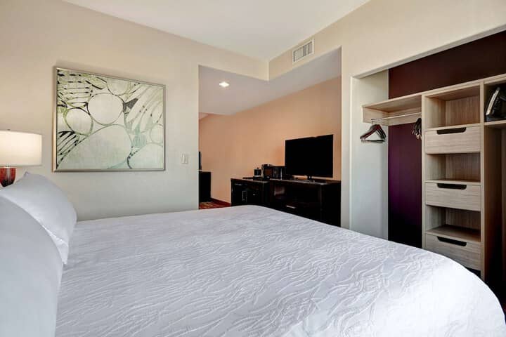 Room 30 of 70