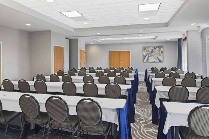Meeting facility