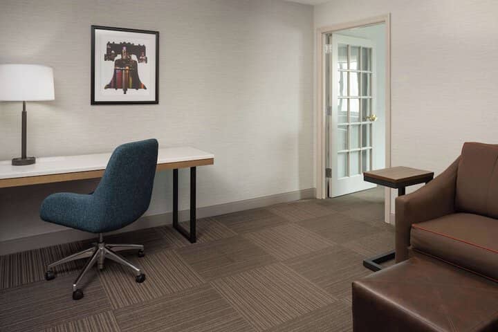 Room 16 of 42