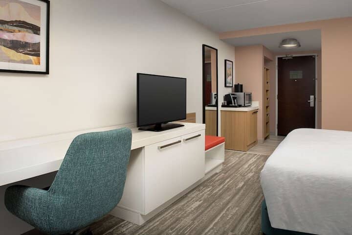 Room 8 of 39