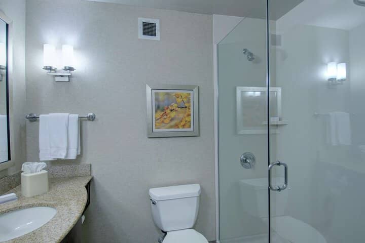 Room 37 of 65