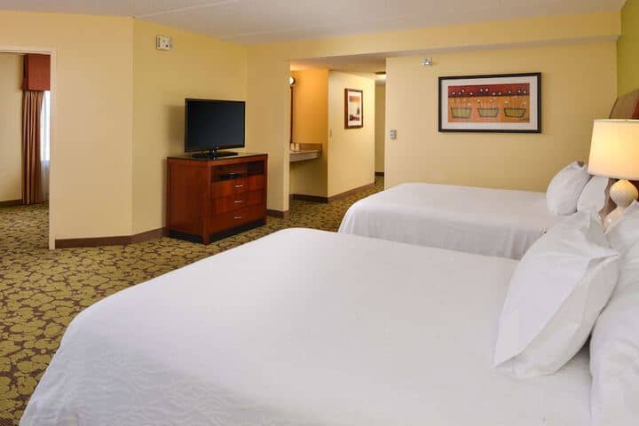 Room 38 of 104