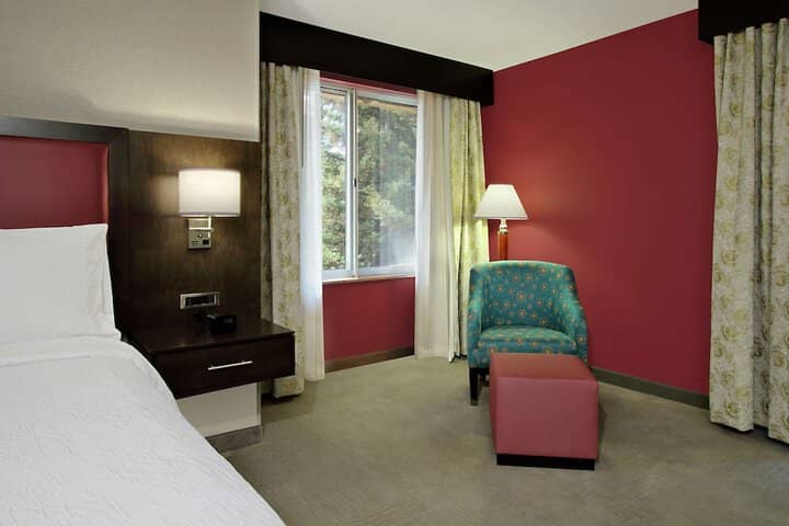 Room 13 of 44