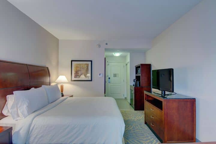 Room 30 of 65