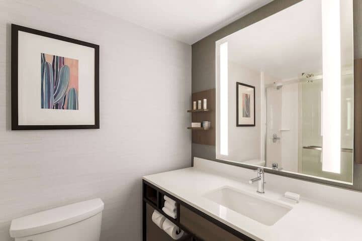 Room 34 of 53
