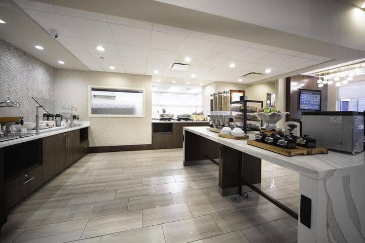 Breakfast area