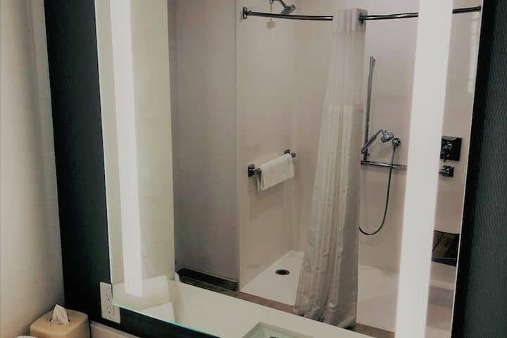 Room 19 of 41