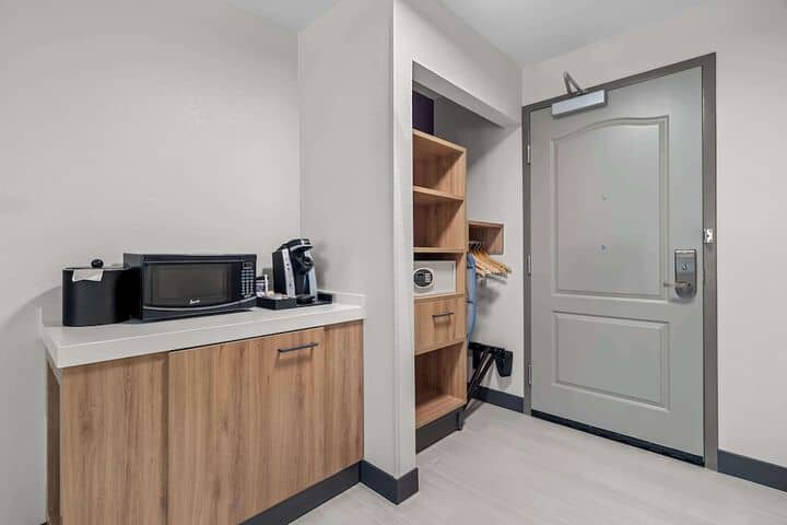 Room 20 of 46