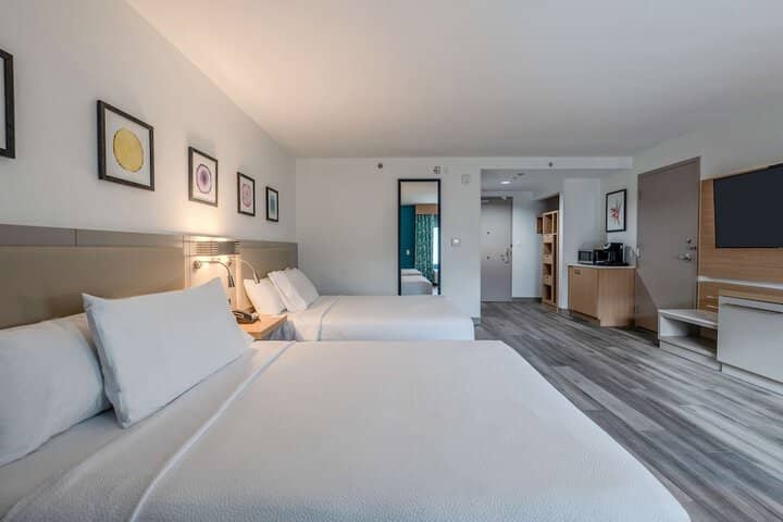 Room 18 of 61