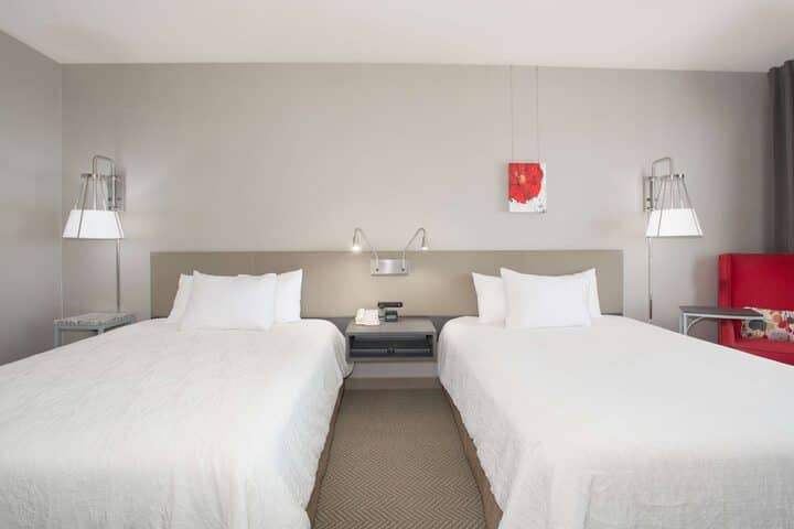 Room 8 of 40