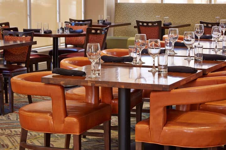 Dining 42 of 77