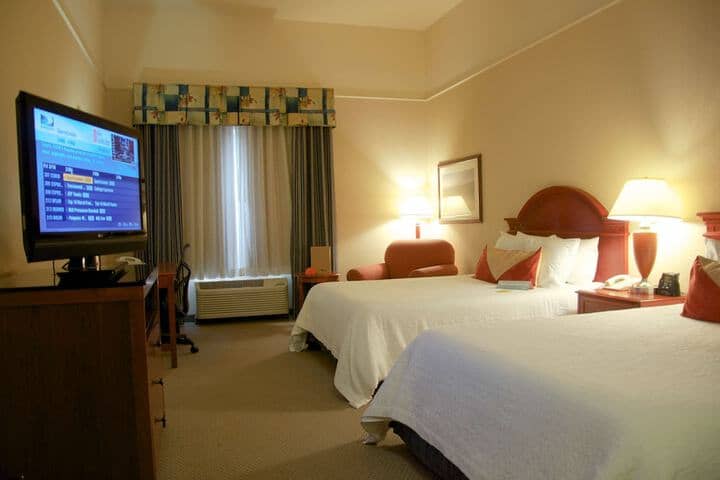 Room 7 of 40