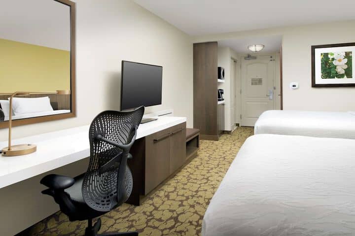 Room 14 of 33