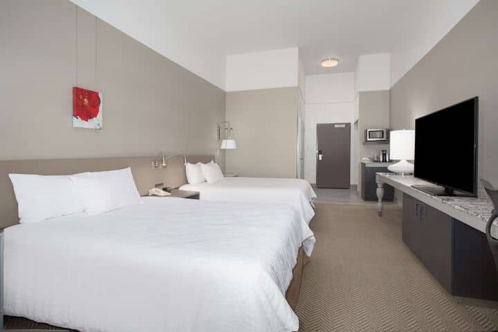 Room 9 of 40