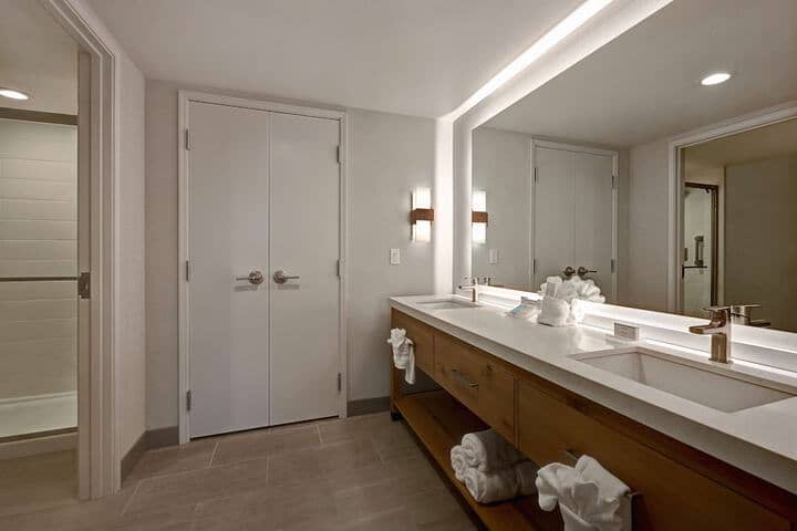 Room 60 of 90