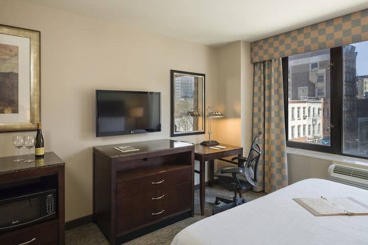 Room 5 of 37