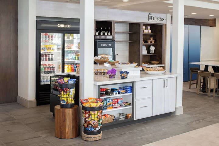 Snack bar